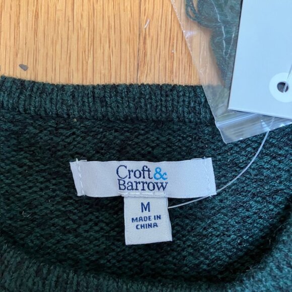 NWT Croft and Barrow Hunter Green crewneck snowflake sweater size M - Picture 4 of 9